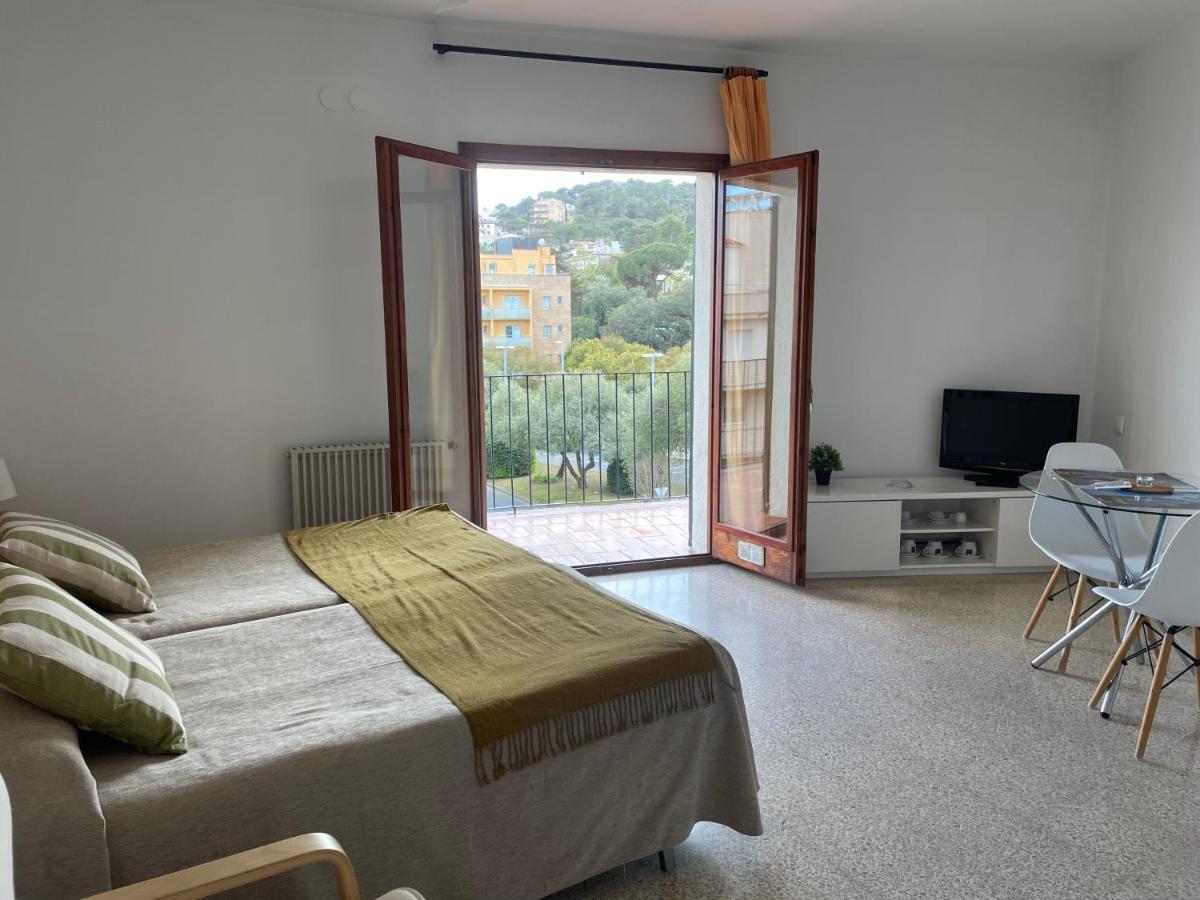 Apartamentos El Sol Tossa de Mar Exterior photo